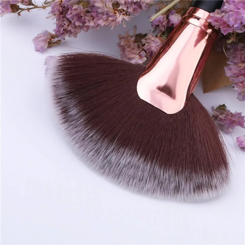 Flat Top Foundation Brush - Accessory Monk