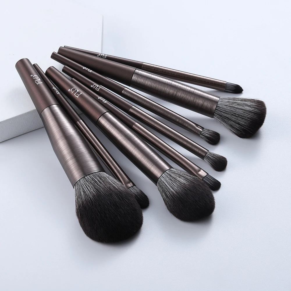 Natural Hair Green Makeup Brushes - Accessory Monk