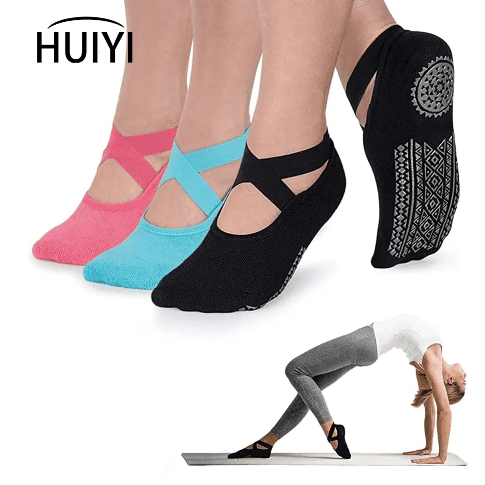 Non-Slip Grips & Straps Yoga Socks for Women - Accessory Monk